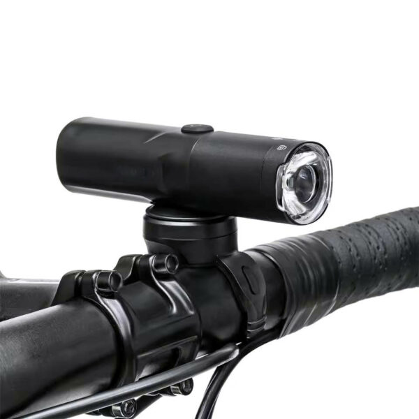 چراغ APEX M03 روی فرمان
