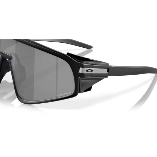 عینک Oakley Latch Panel