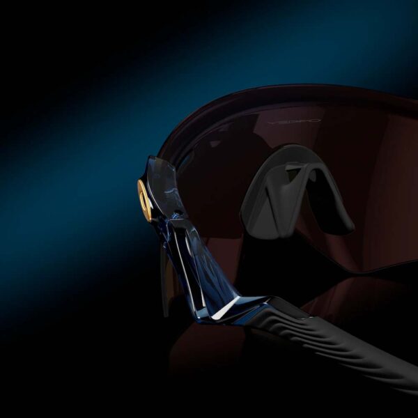 عینک Oakley Qntm Kato