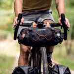 کیف جلو فرمان ORTLIEB Handlebar-Pack - 9 لیتر نصب شده روی دوچرخه