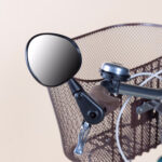 آیینه BTWIN 100 نصب شده بر روی دوچرخه